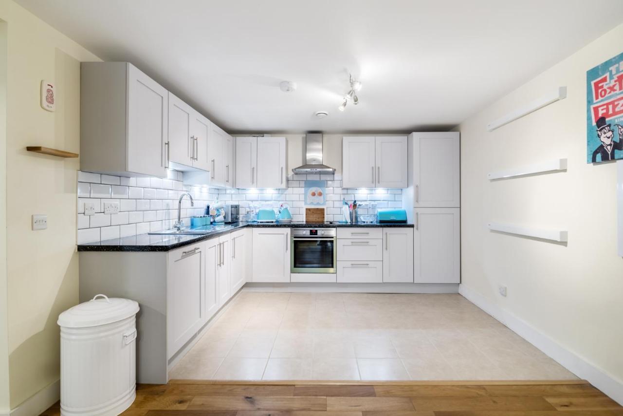 ロンドンFantastic Central Brixton Flat For Up To 6 Guestsアパートメント エクステリア 写真